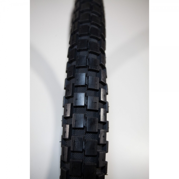 Покрышка DELI 26"x2,00 (54-559) шипованная SA-240 Покрышка DELI 26"x2,00 (54-559) шипованная SA-240